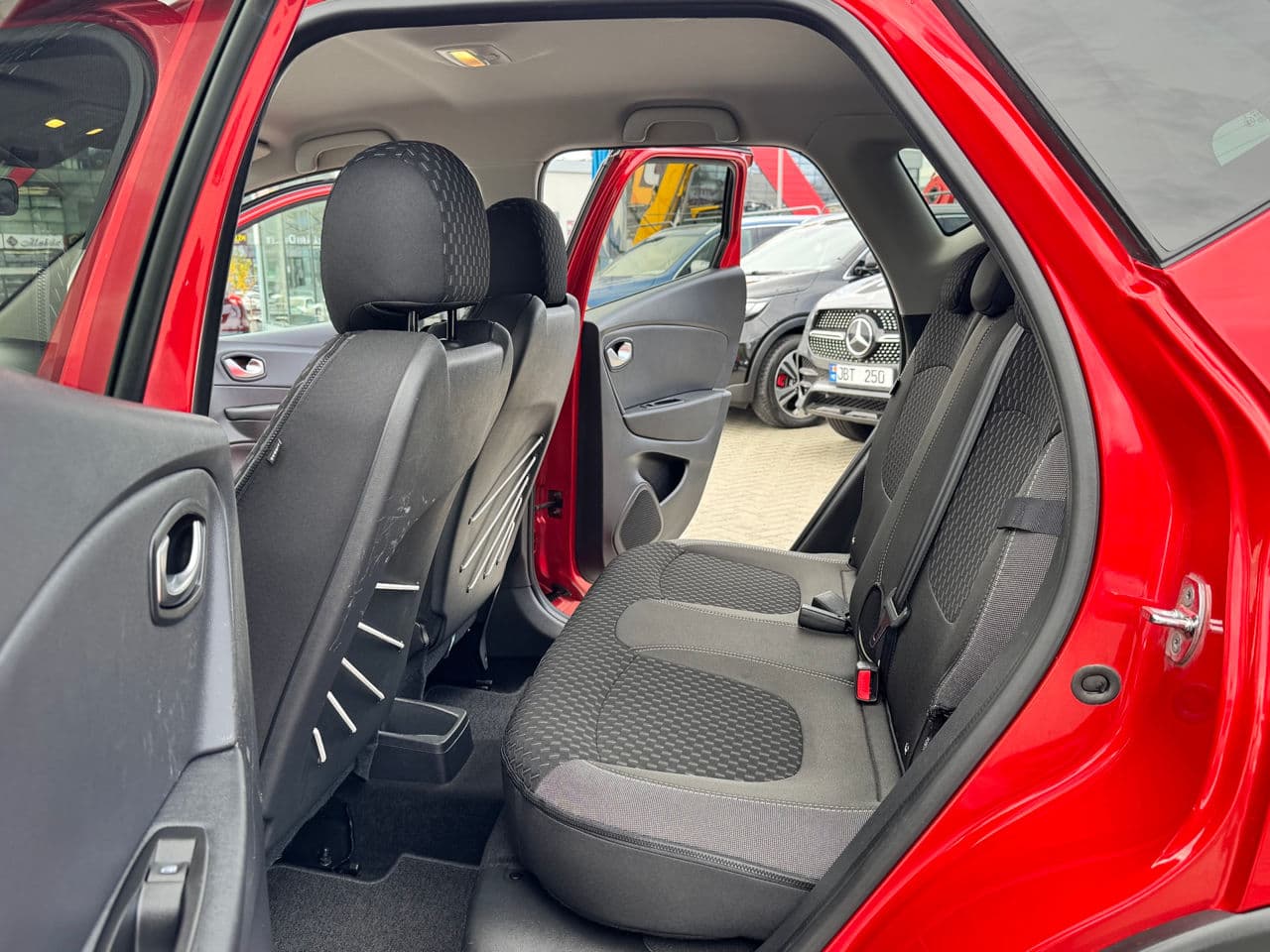 Renault Captur 2019 — Миниатюра 14