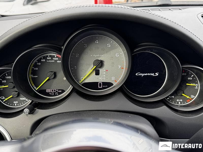 Porsche Cayenne S Hybrid 2015 — Миниатюра 9