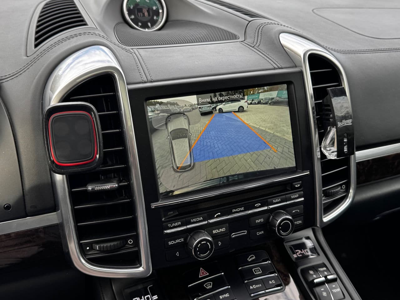 Porsche Cayenne S Hybrid 2015 — Миниатюра 10
