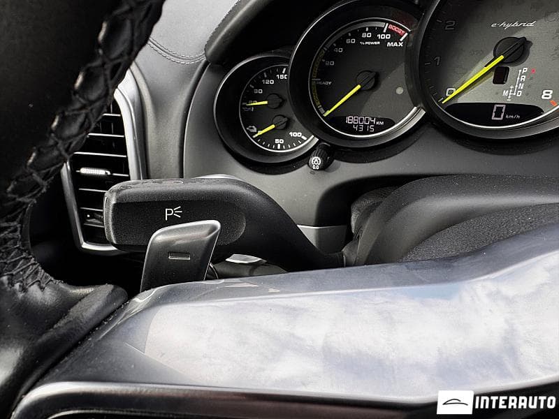 Porsche Cayenne S Hybrid 2015 — Миниатюра 17