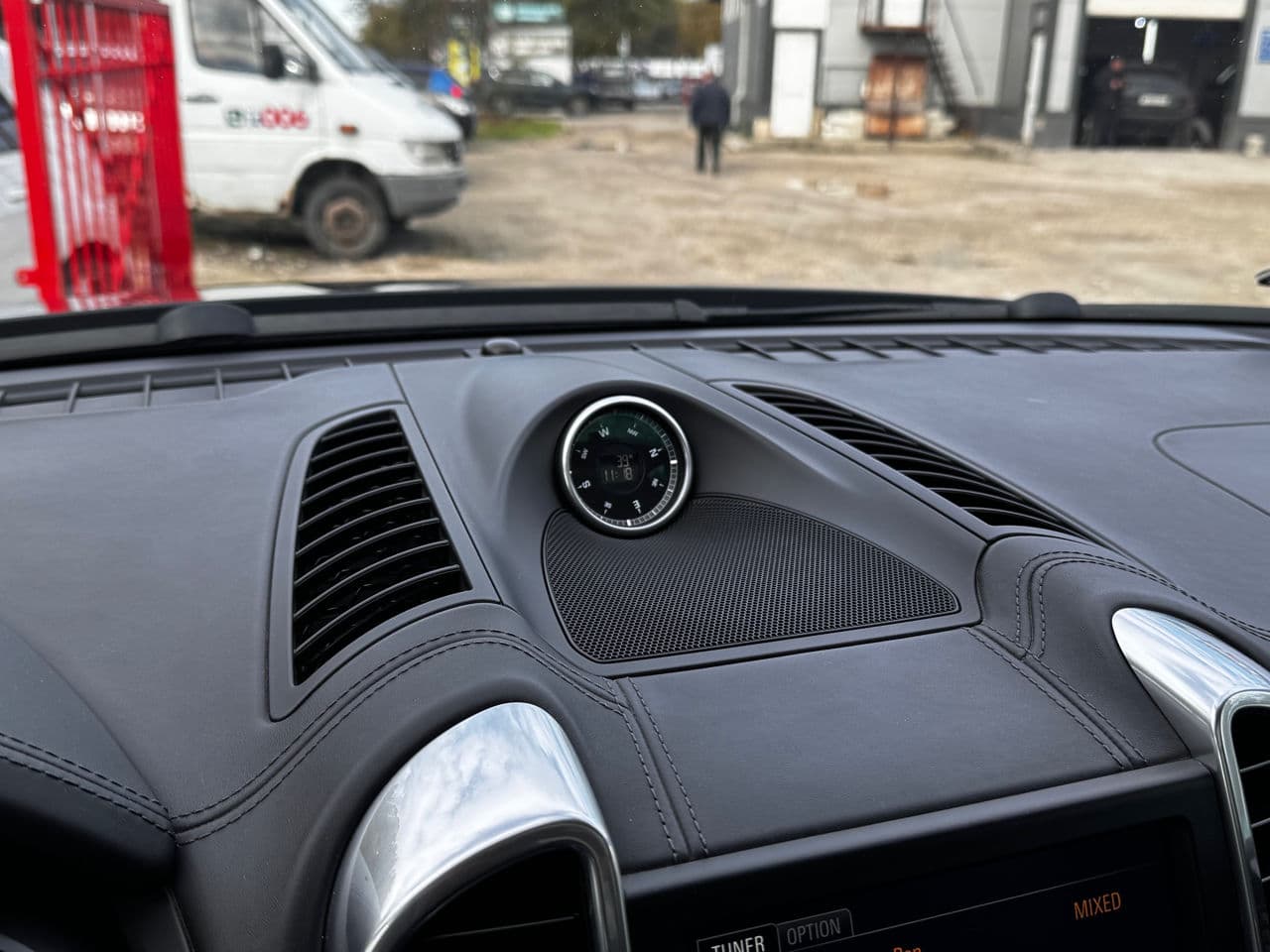 Porsche Cayenne S Hybrid 2015 — Миниатюра 11