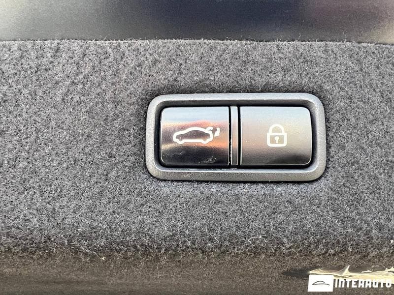 Hyundai Genesis 2018 — Миниатюра 27