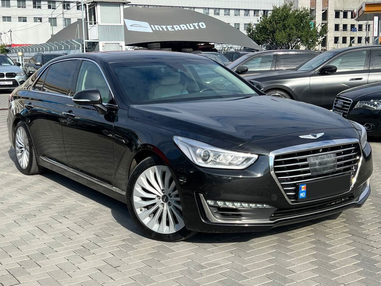 Hyundai Genesis 2018 — Миниатюра 4