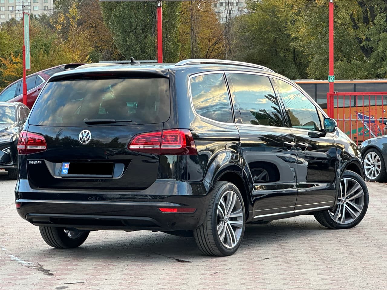 Volkswagen Sharan 2019 — Миниатюра 3