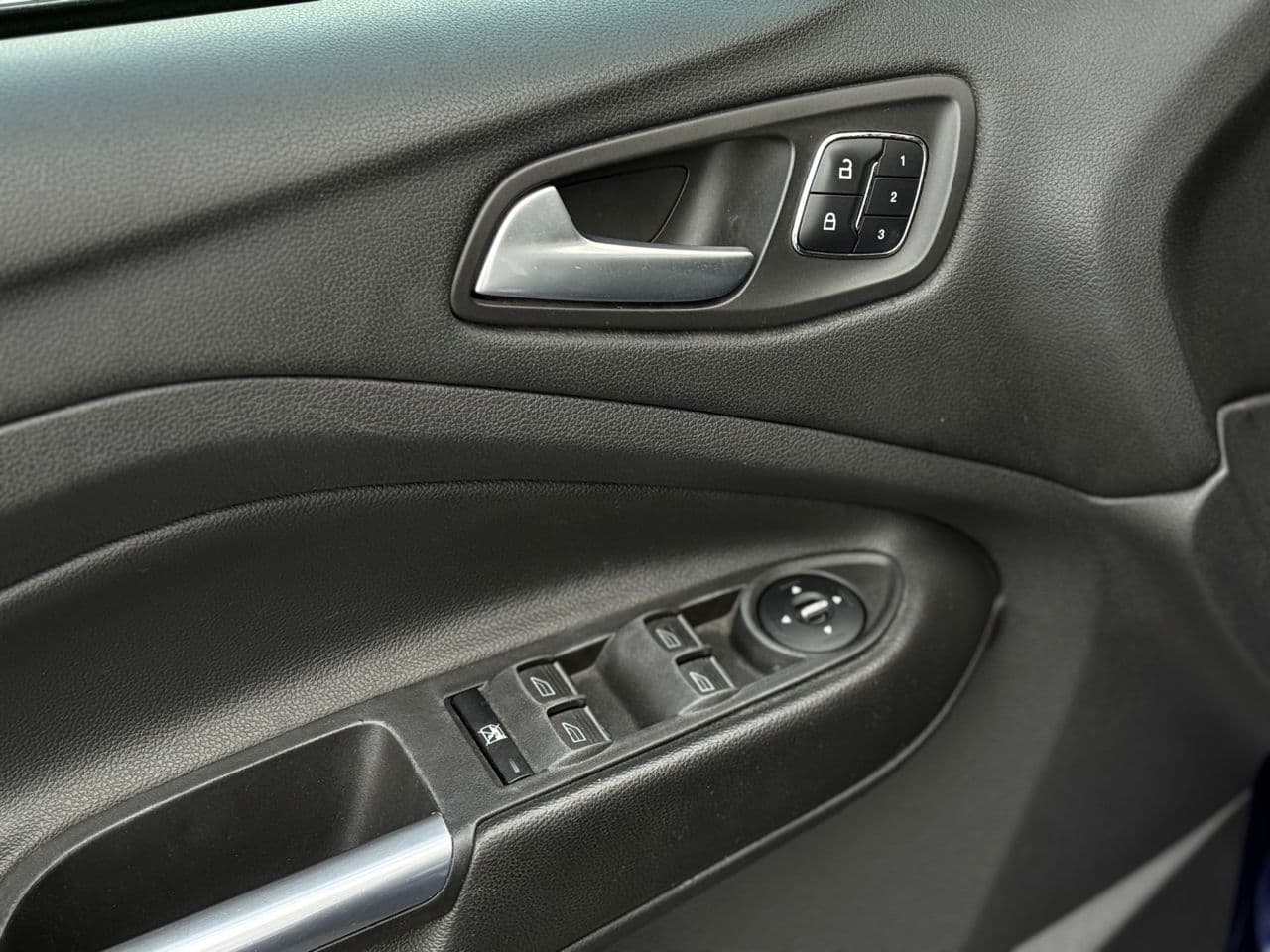 Ford Escape 2013 — Миниатюра 6