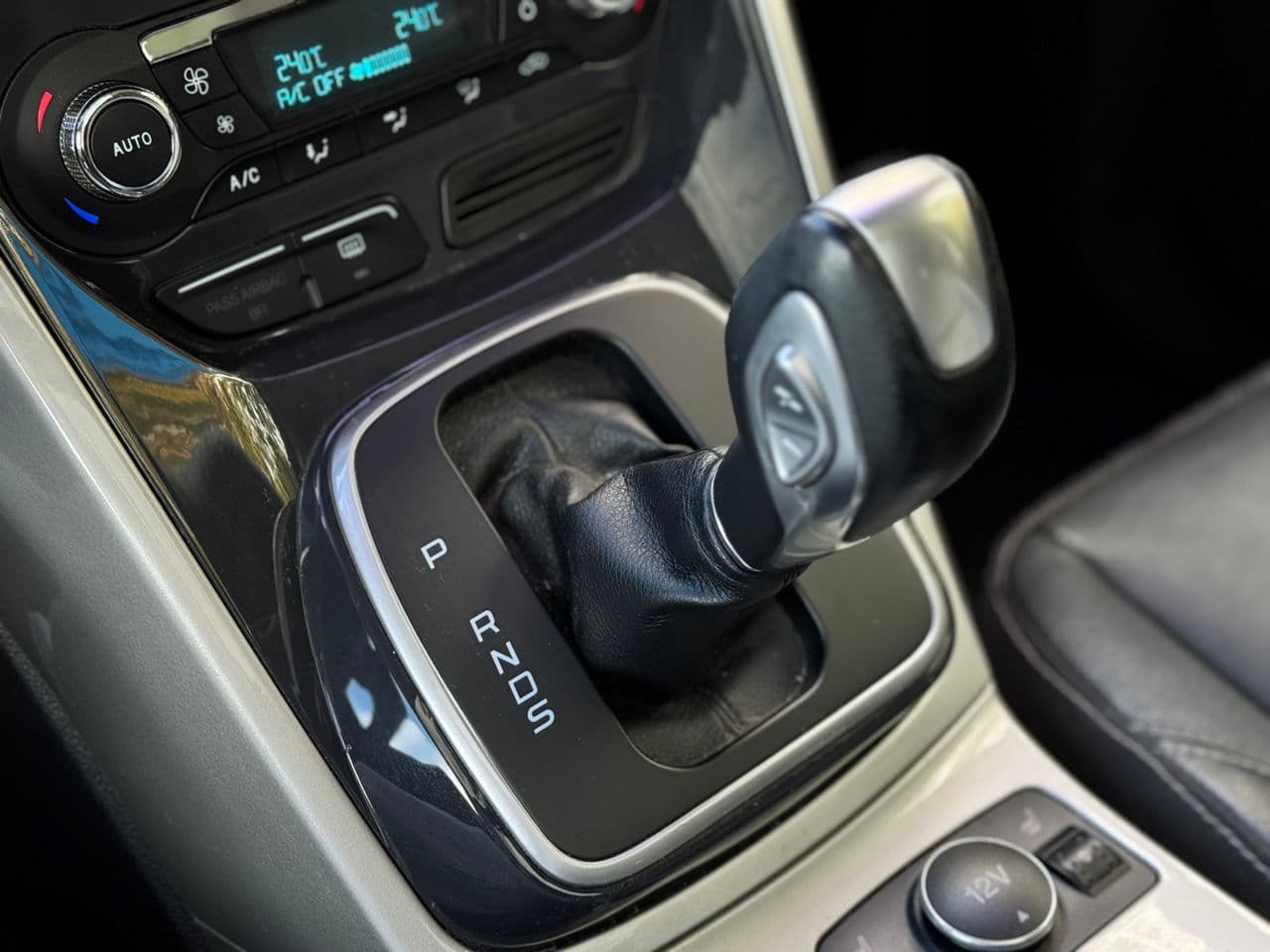 Ford Escape 2013 — Миниатюра 15
