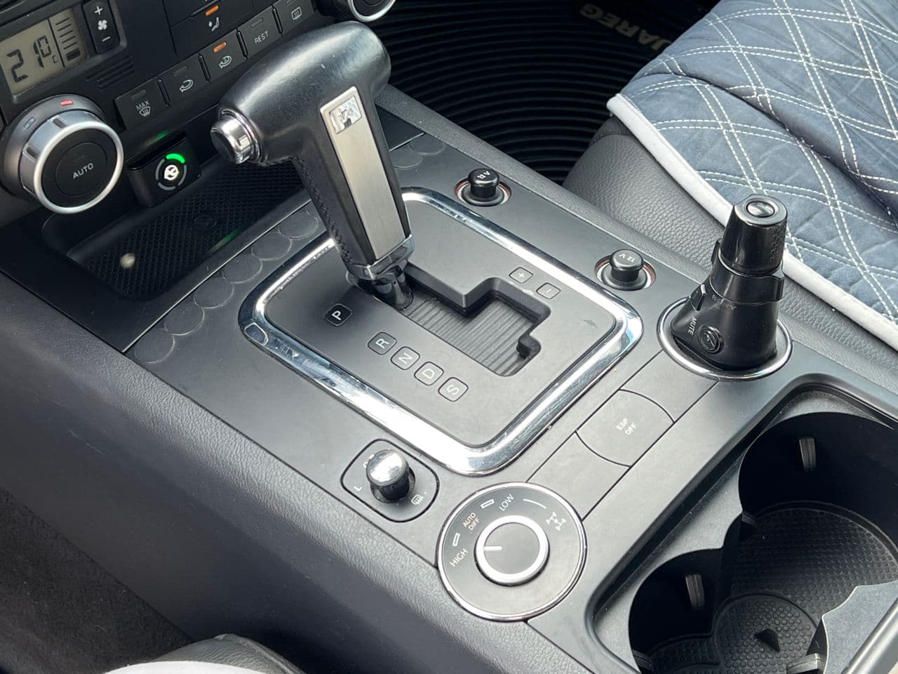 Volkswagen Touareg 2008 — Миниатюра 11