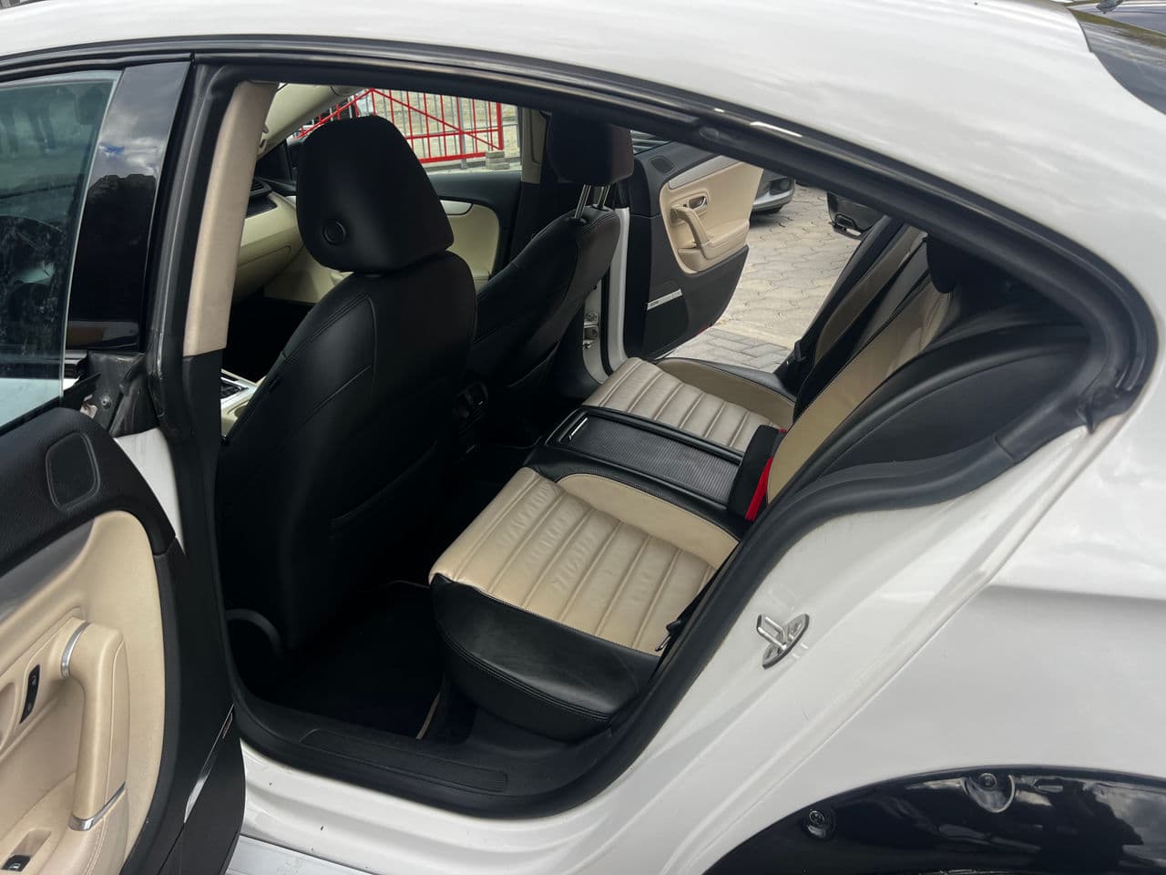 Volkswagen Passat CC 2009 — Миниатюра 17