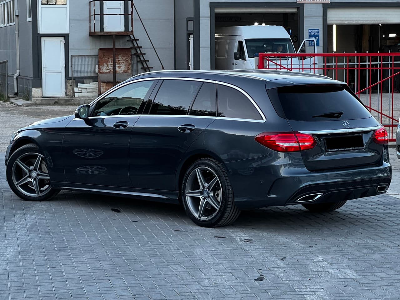 Mercedes C 220 2015 — Миниатюра 2