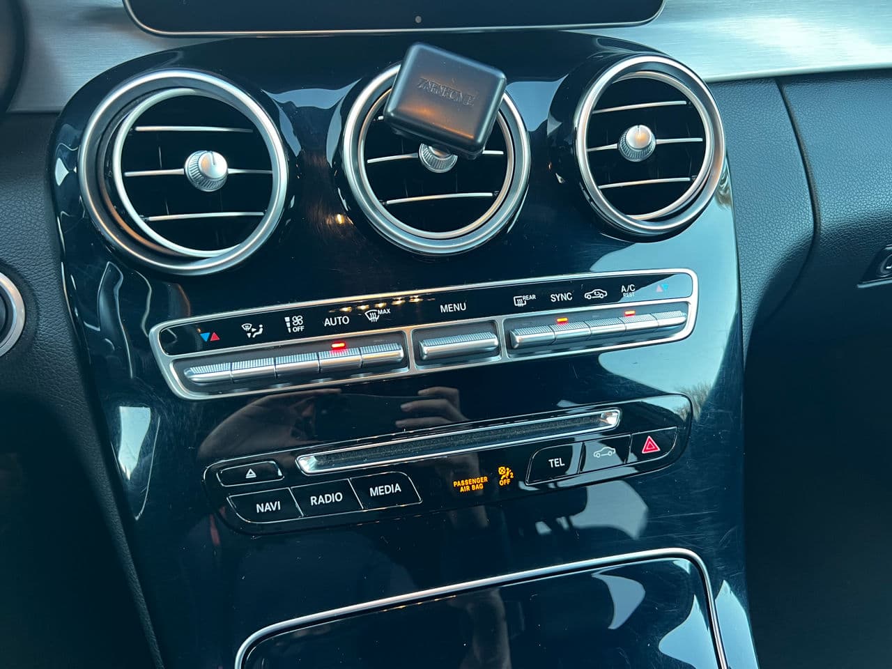 Mercedes C 220 2015 — Миниатюра 11