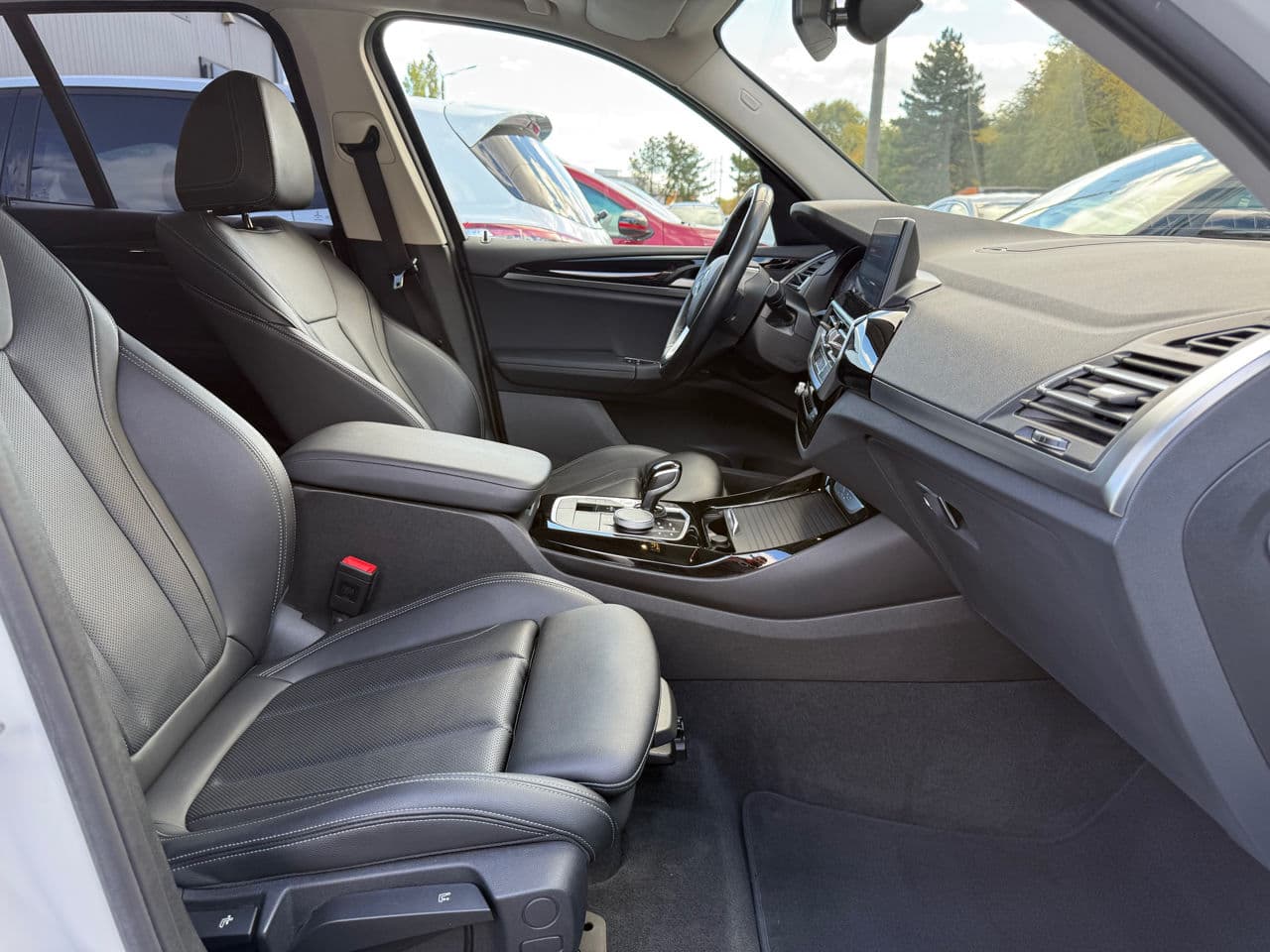 BMW X3 2.0D 2022 — Миниатюра 14
