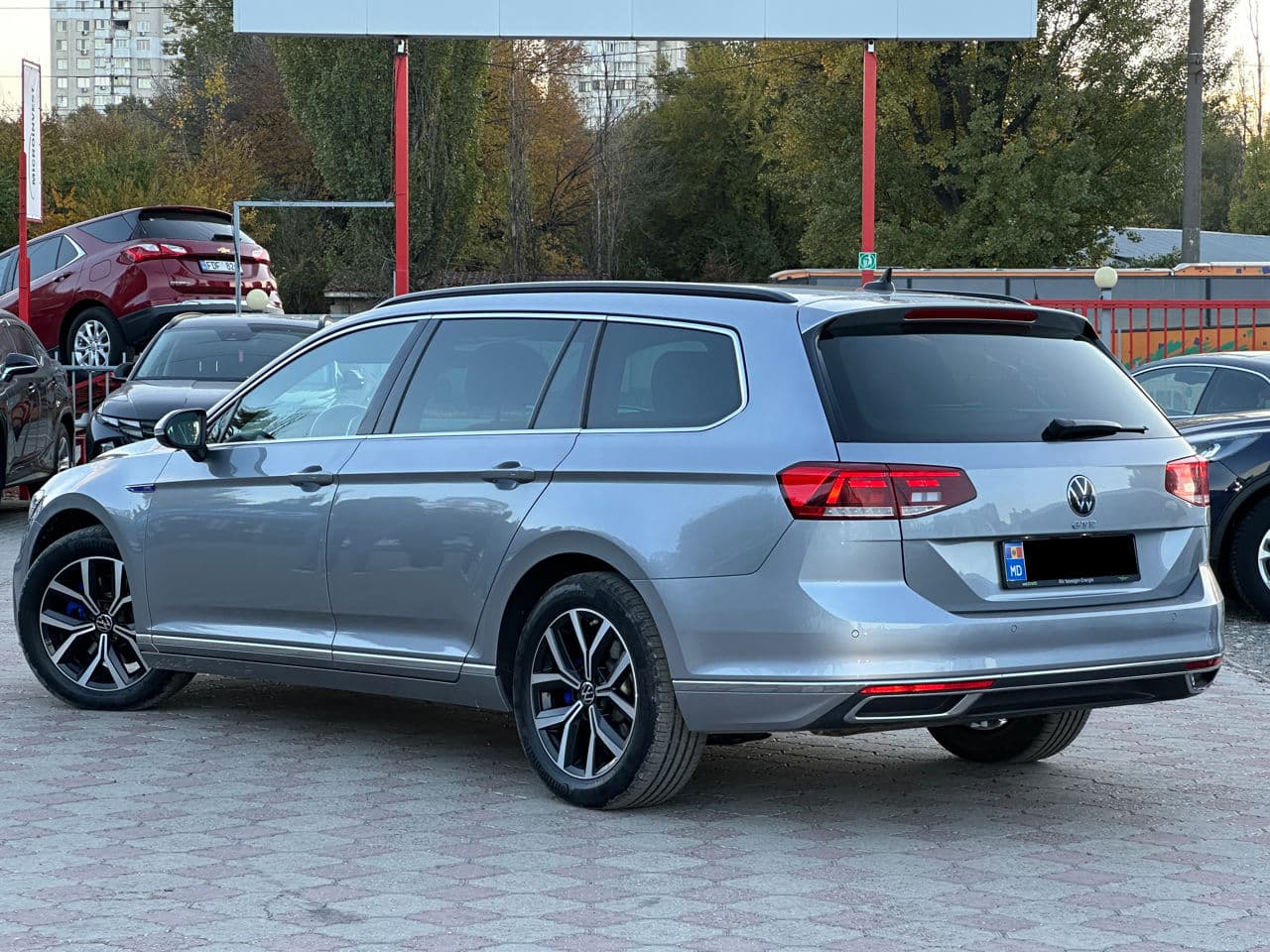 Volkswagen Passat GTE 2021 — Миниатюра 2
