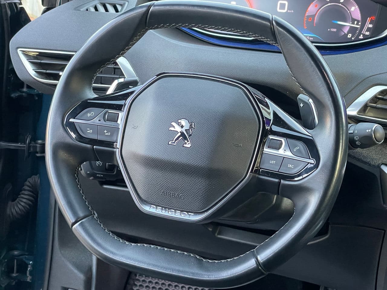 Peugeot 5008 2023 — Миниатюра 7