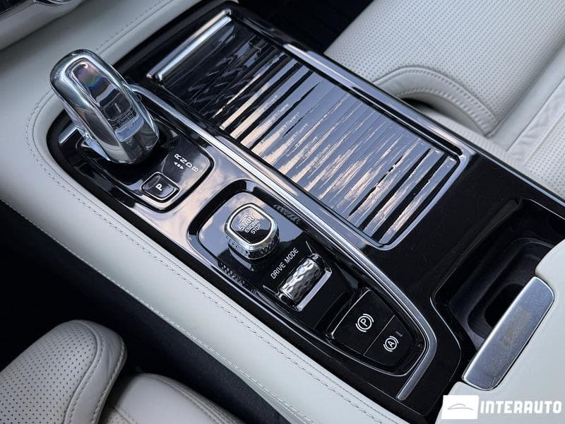 Volvo S 90 2017 — Миниатюра 17