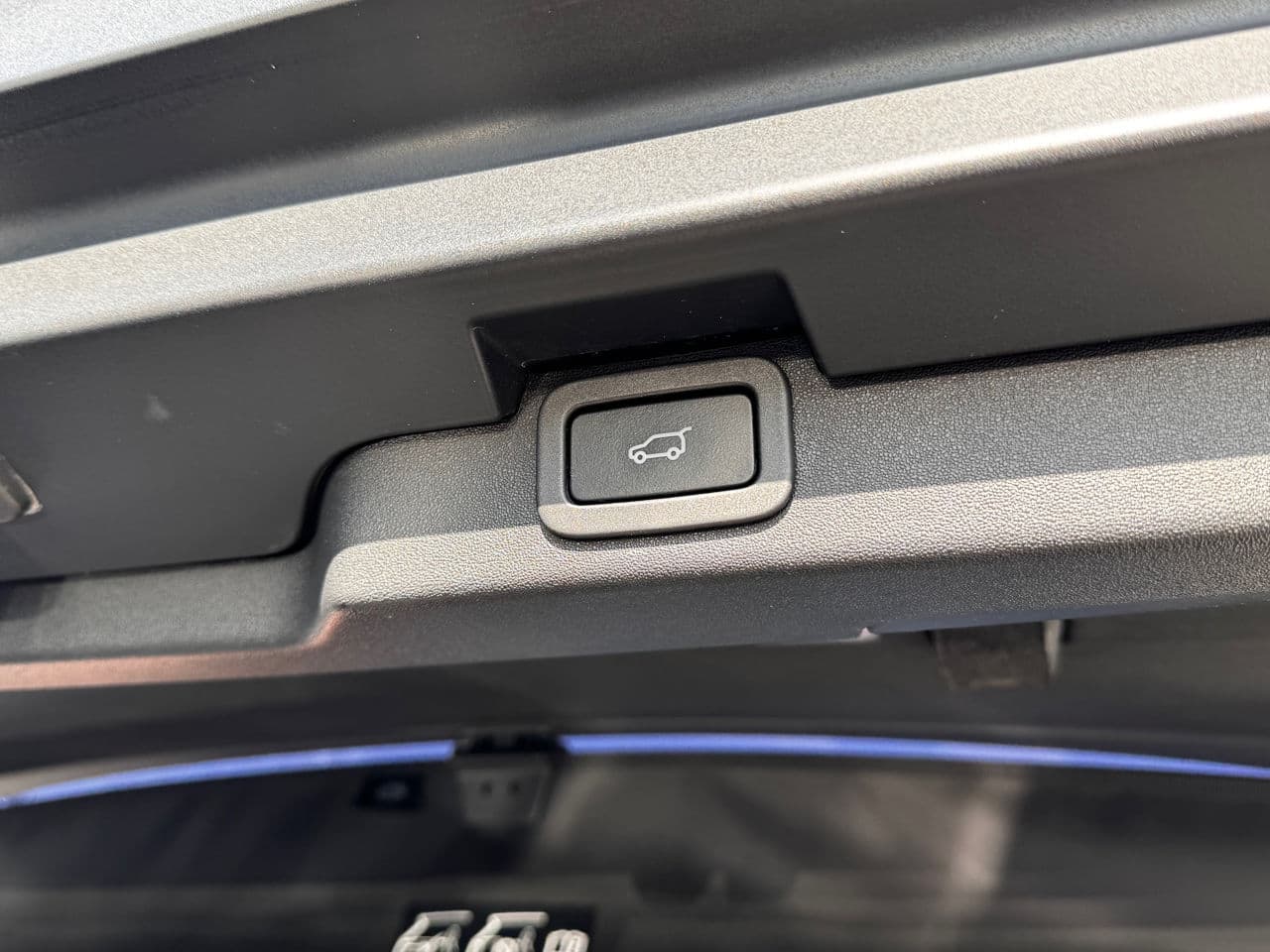 2019 Land Rover Discovery — Miniatură 18