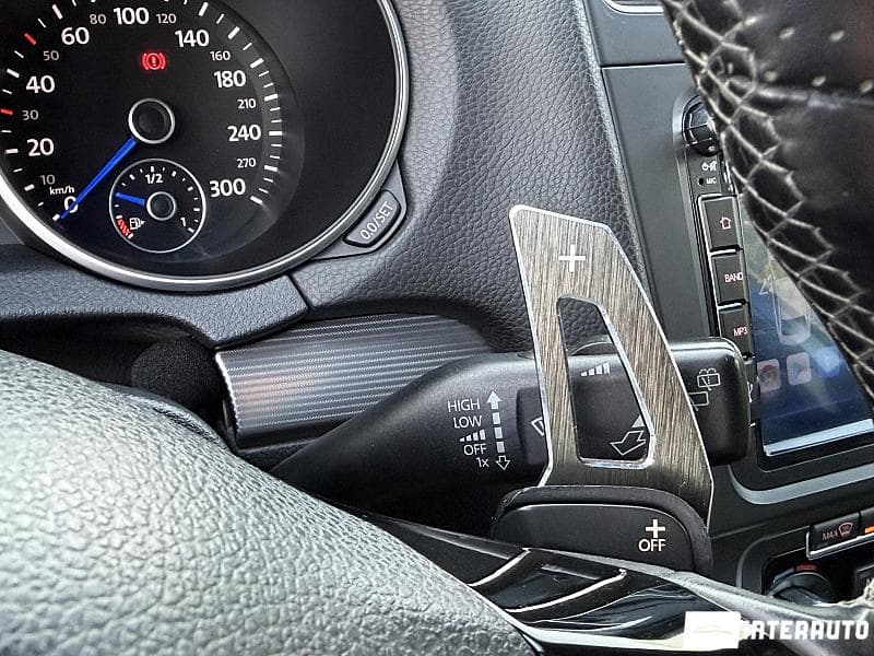 Volkswagen Golf R 2010 — Миниатюра 12