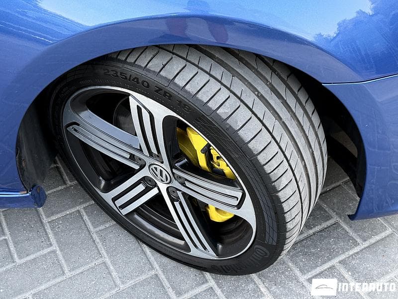 Volkswagen Golf R 2010 — Миниатюра 18