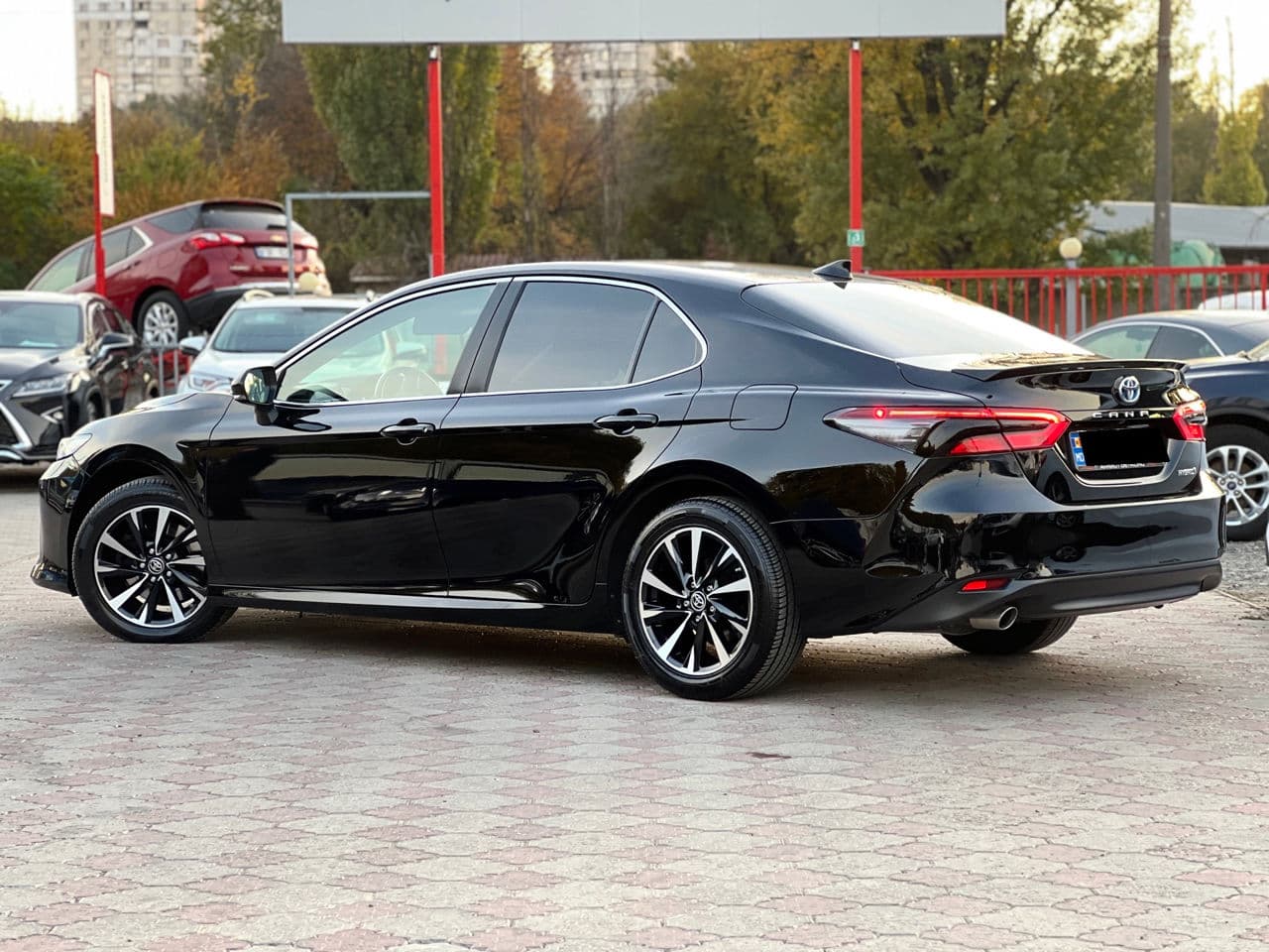 Toyota Camry 2022 — Миниатюра 2