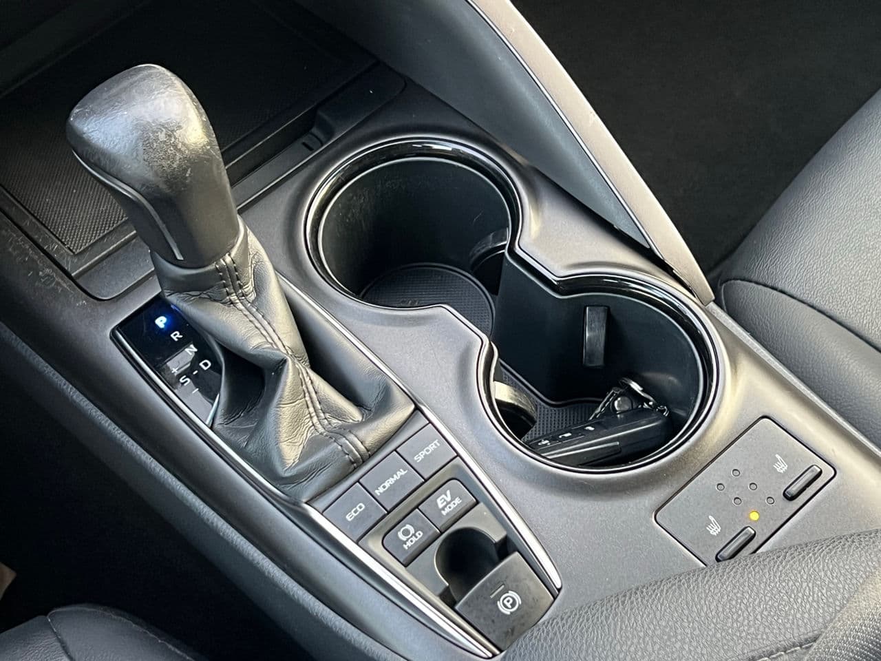 Toyota Camry 2022 — Миниатюра 13