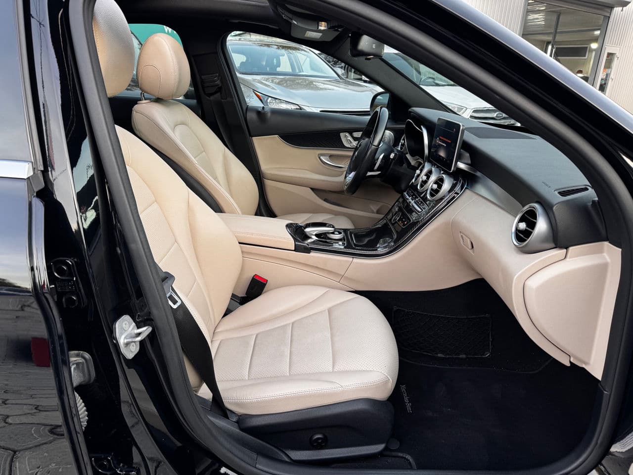 Mercedes C 300 2016 — Миниатюра 14