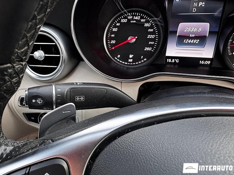 Mercedes C 300 2016 — Миниатюра 17