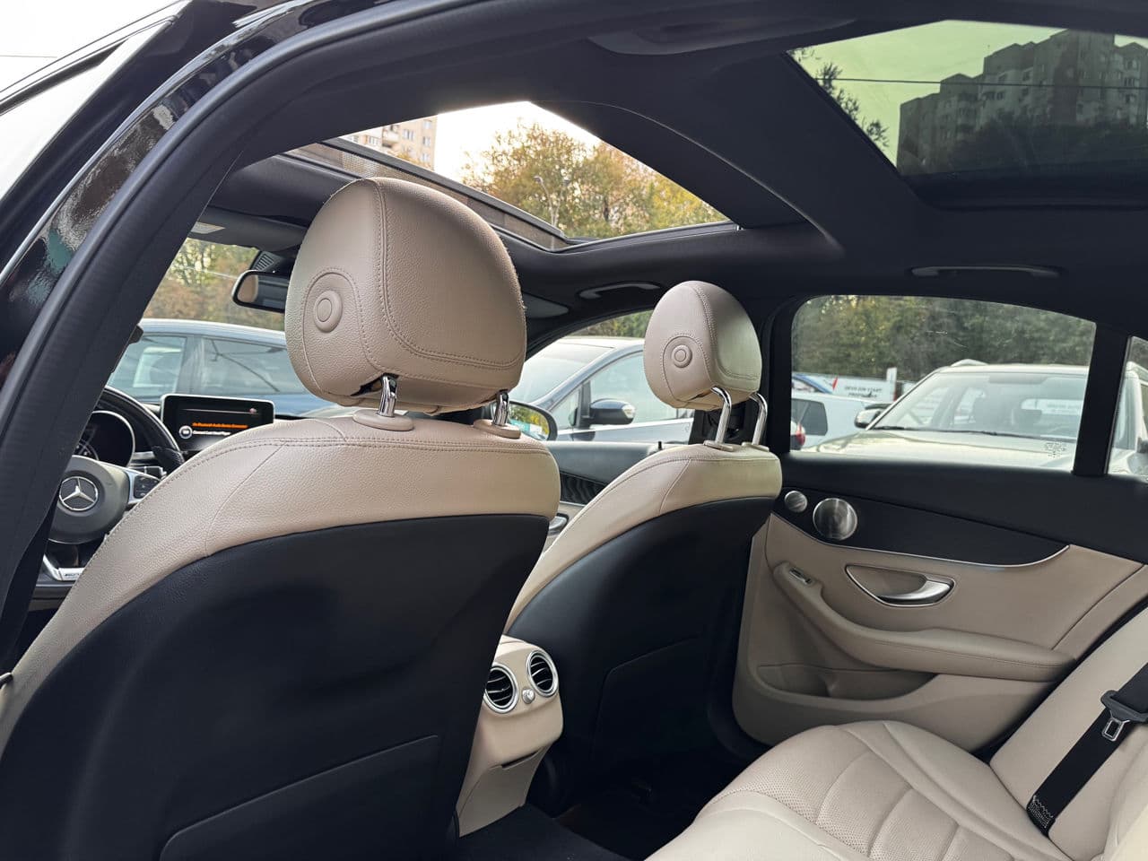 Mercedes C 300 2016 — Миниатюра 15