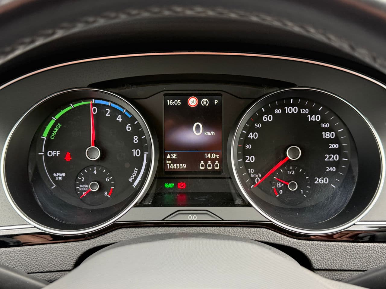 2021 Volkswagen Passat GTE — Miniatură 10