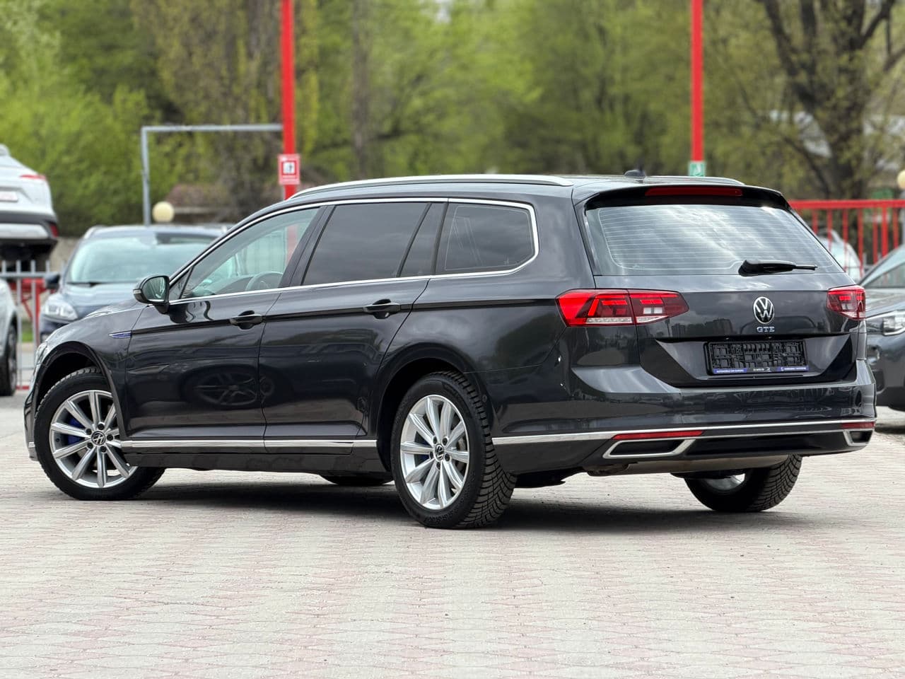 2021 Volkswagen Passat GTE — Miniatură 3