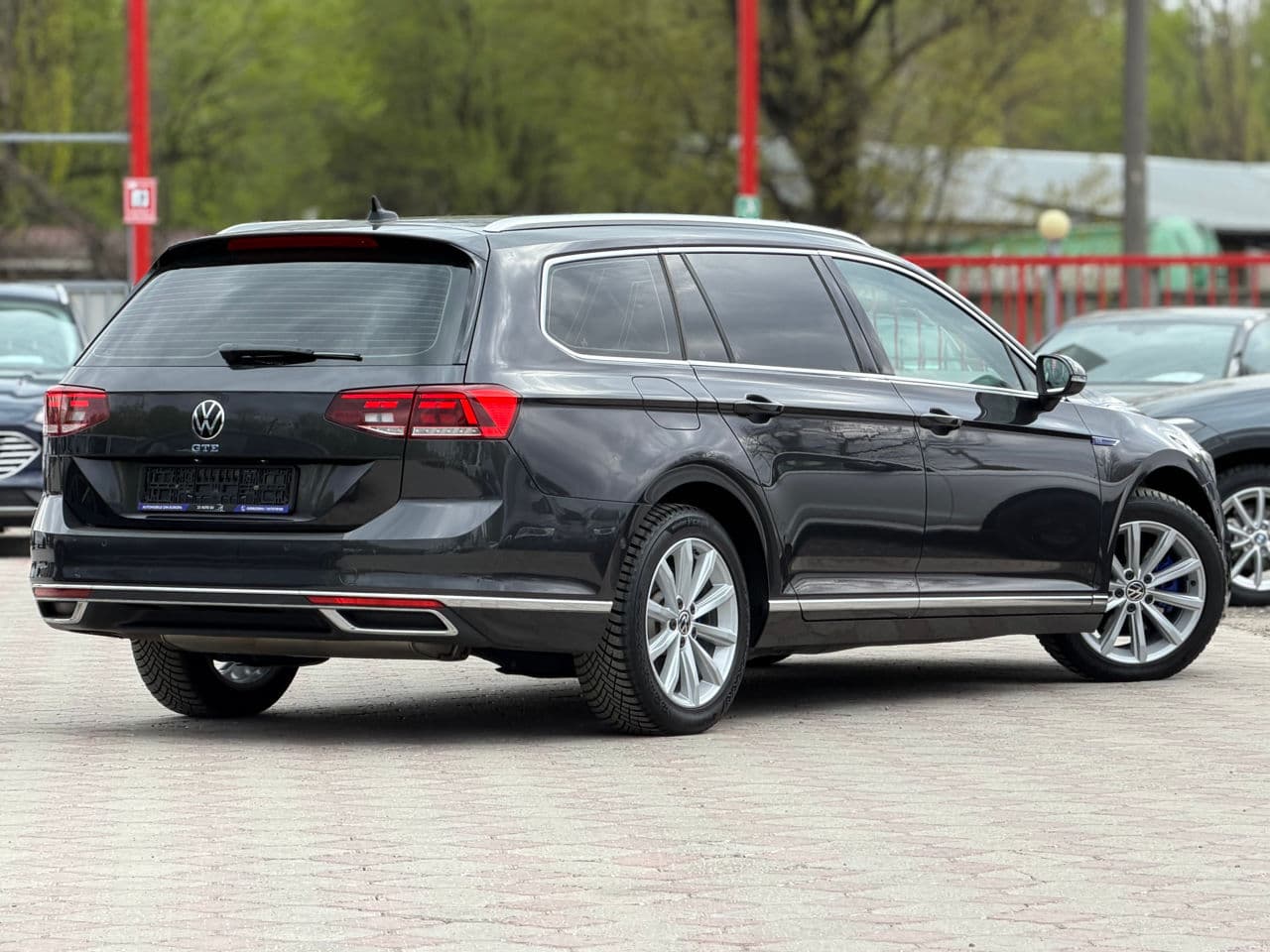 2021 Volkswagen Passat GTE — Miniatură 2