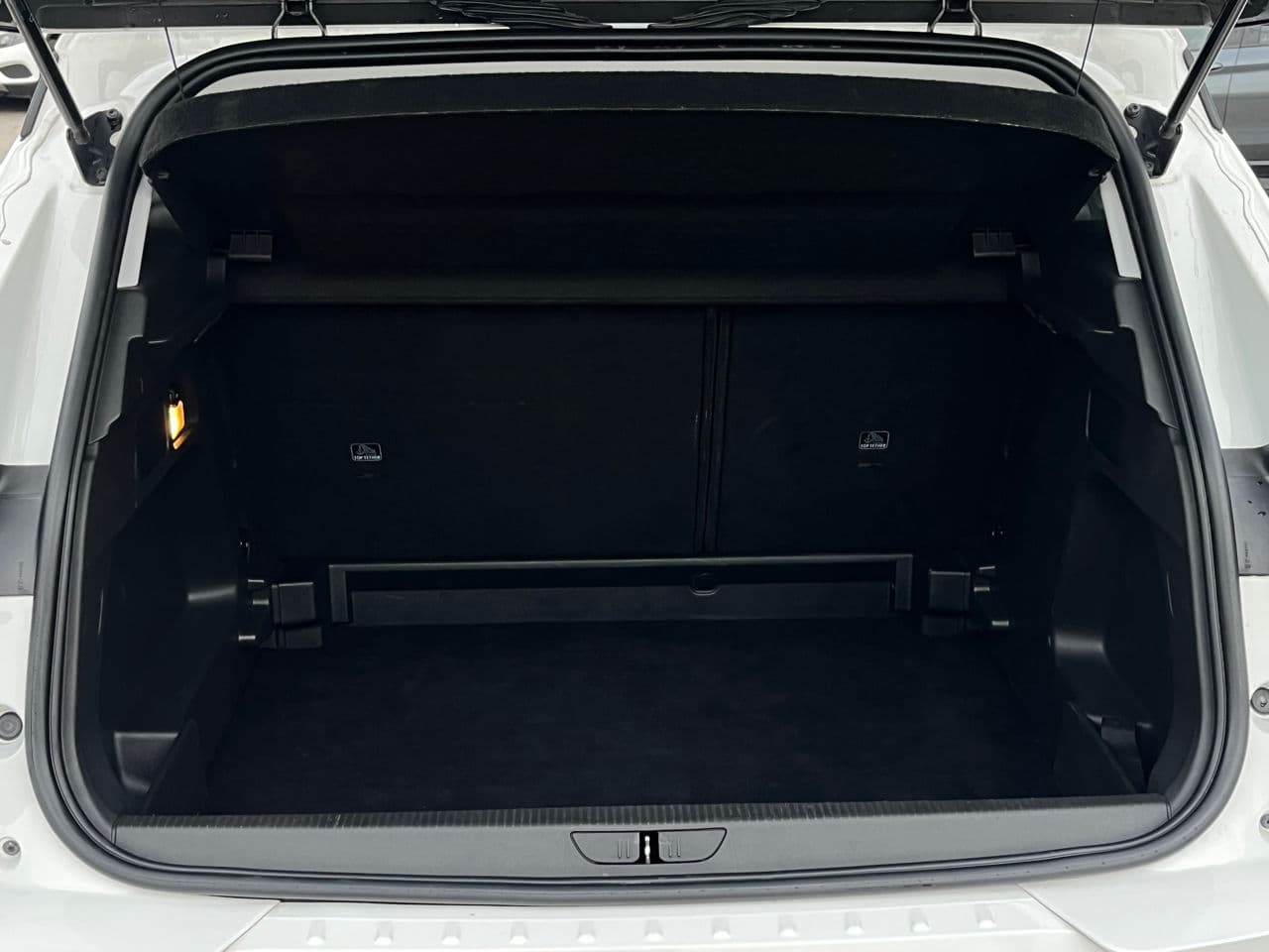 Opel Grandland X 2022 — Миниатюра 19