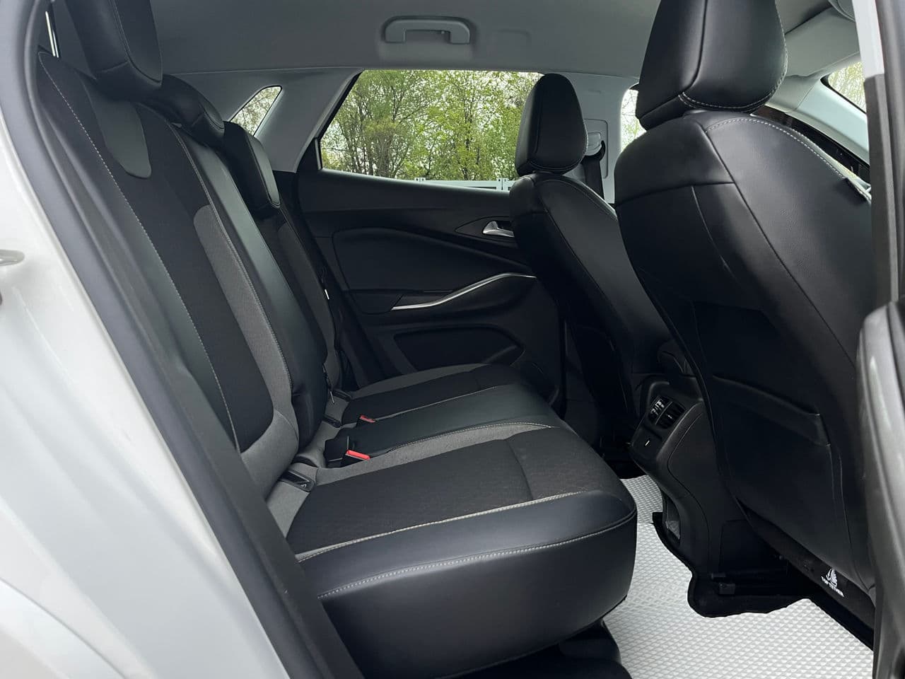 Opel Grandland X 2022 — Миниатюра 18