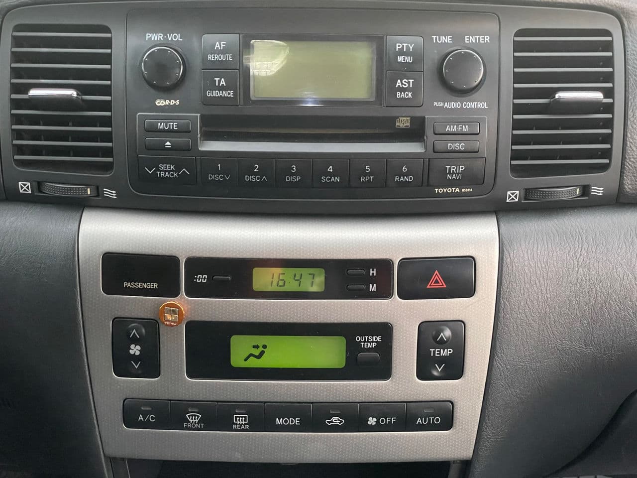 Toyota Corolla 2005 — Миниатюра 11