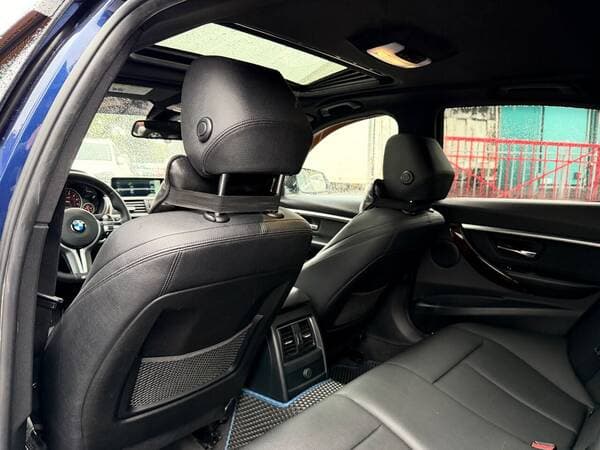 2016 BMW 330 — Miniatură 20