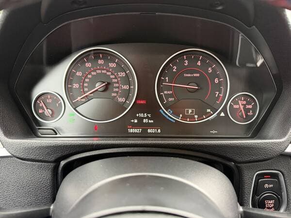 2016 BMW 330 — Miniatură 12