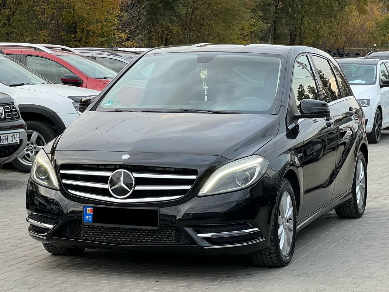 Mercedes B 180