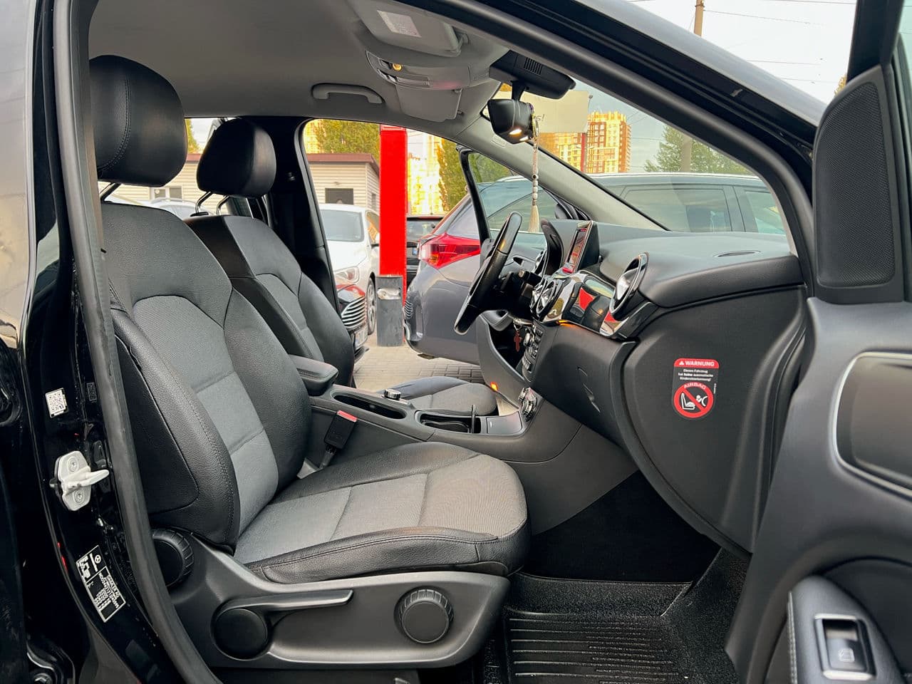 Mercedes B 180 2014 — Миниатюра 20
