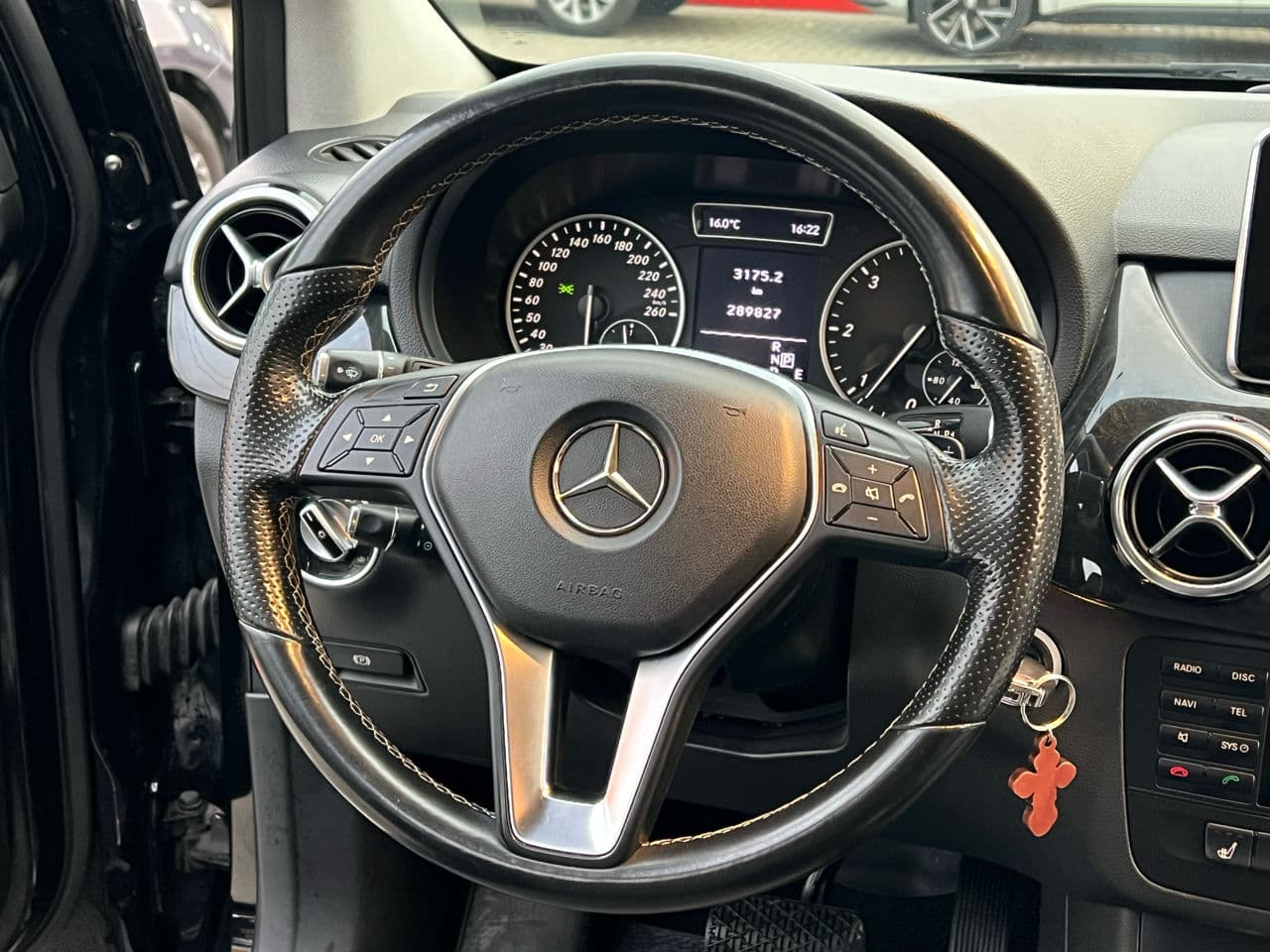 Mercedes B 180 2014 — Миниатюра 10