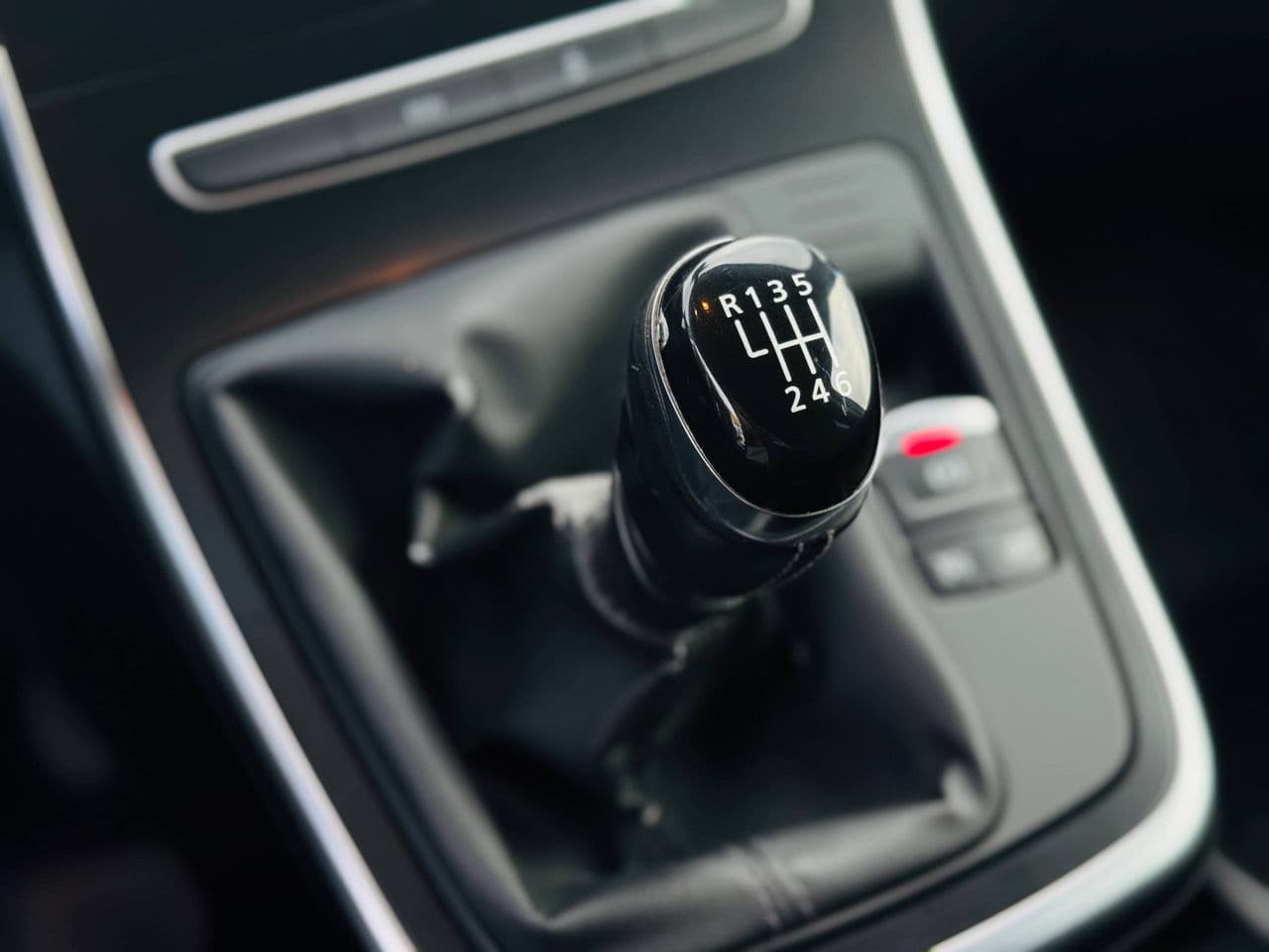 Renault Grand Scenic 2017 — Миниатюра 12