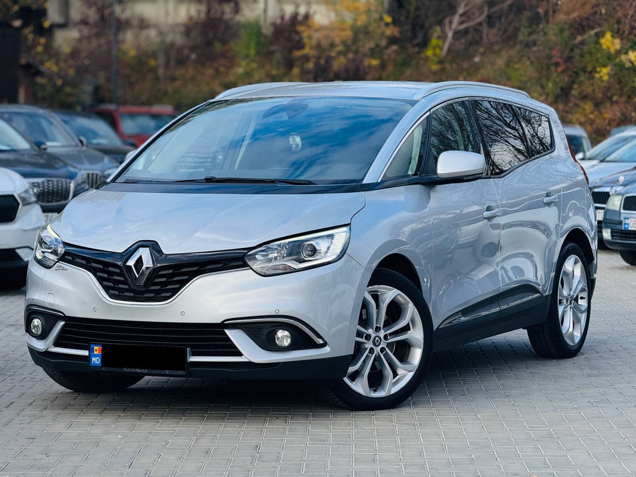 Renault Grand Scenic 2017 — Миниатюра 2