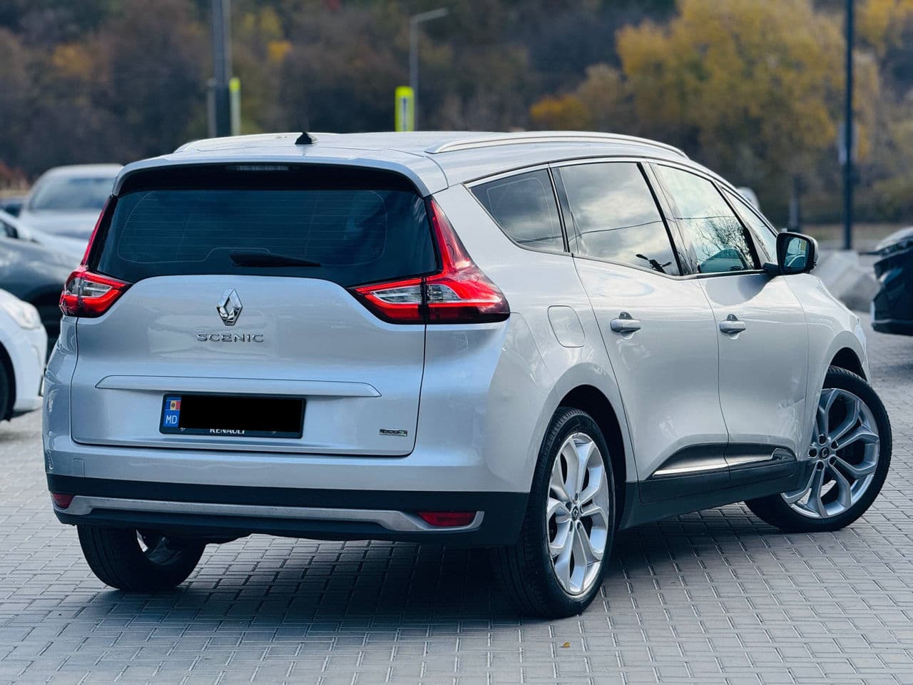 Renault Grand Scenic 2017 — Миниатюра 3