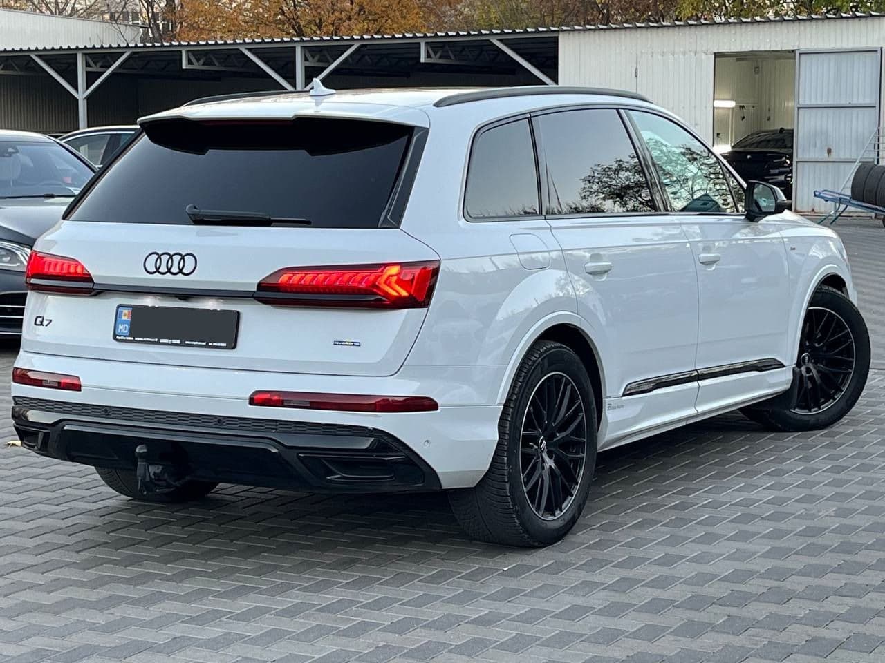 Audi Q7 2023 — Миниатюра 4