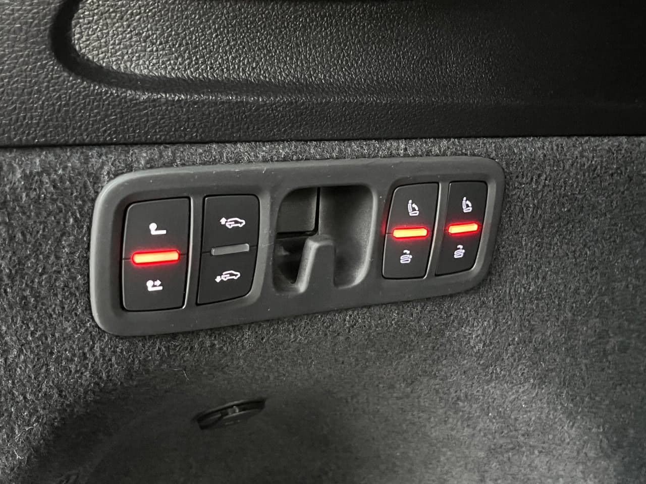 Audi Q7 2023 — Миниатюра 18