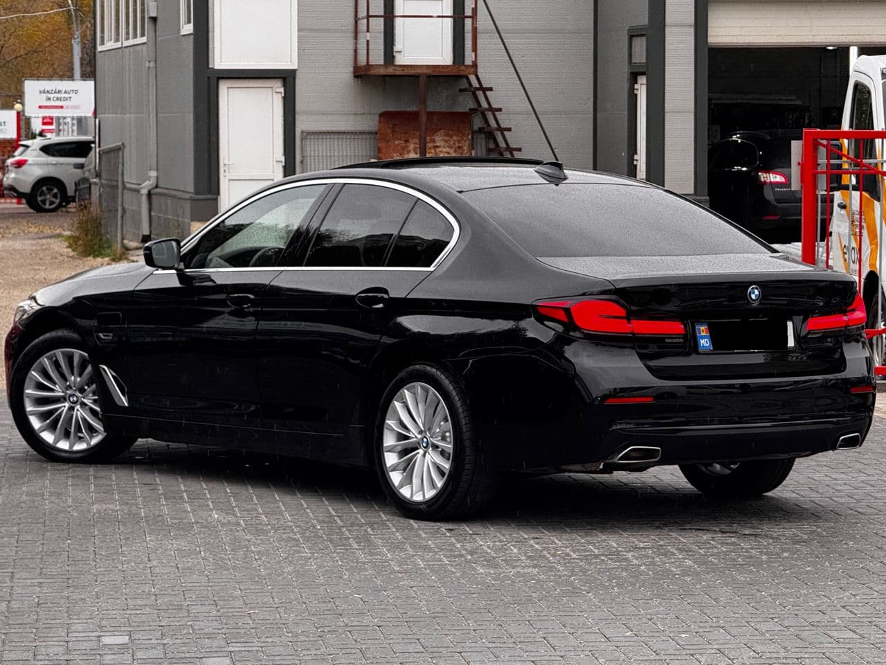 BMW 520e 2022 — Миниатюра 3