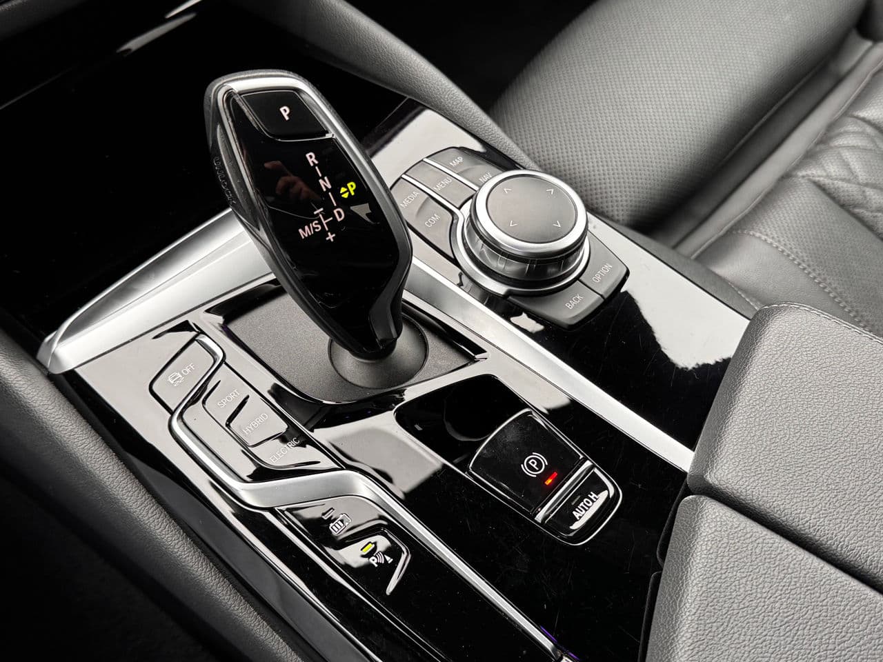 BMW 520e 2022 — Миниатюра 11