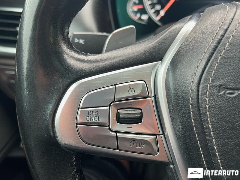 BMW 730 2016 — Миниатюра 12