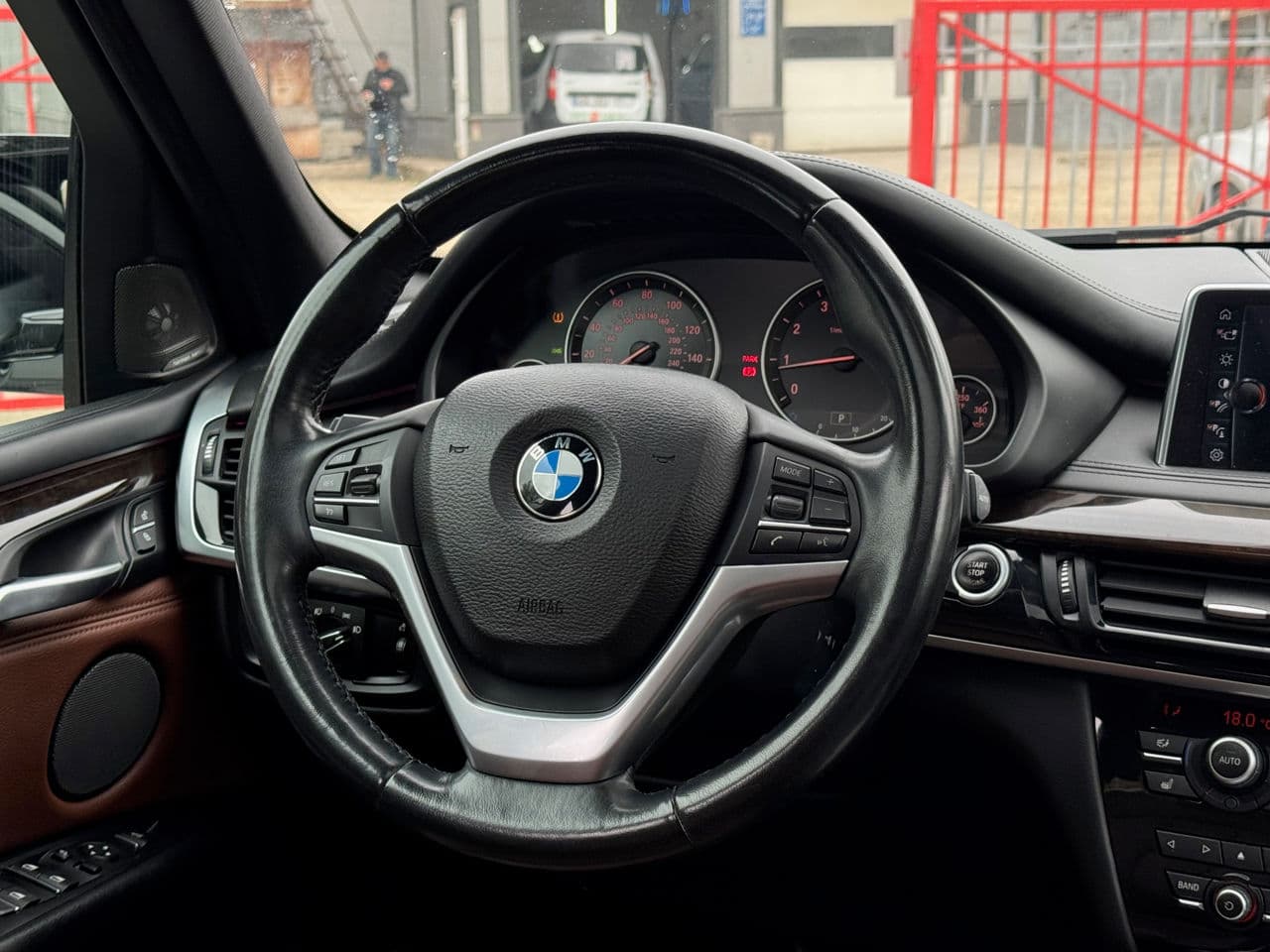 BMW X5 3.5i 2016 — Миниатюра 8