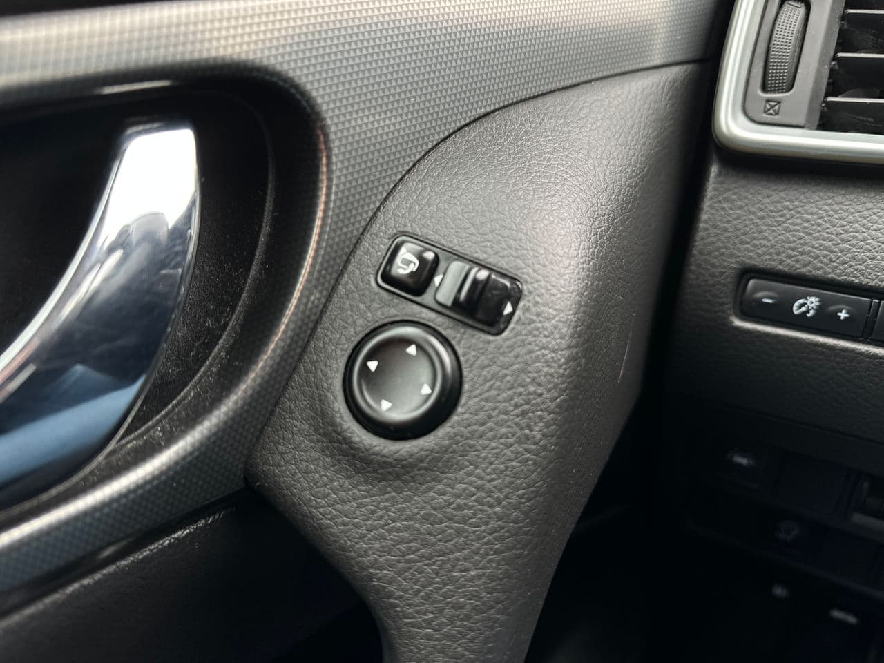 Nissan Qashqai 2019 — Миниатюра 8