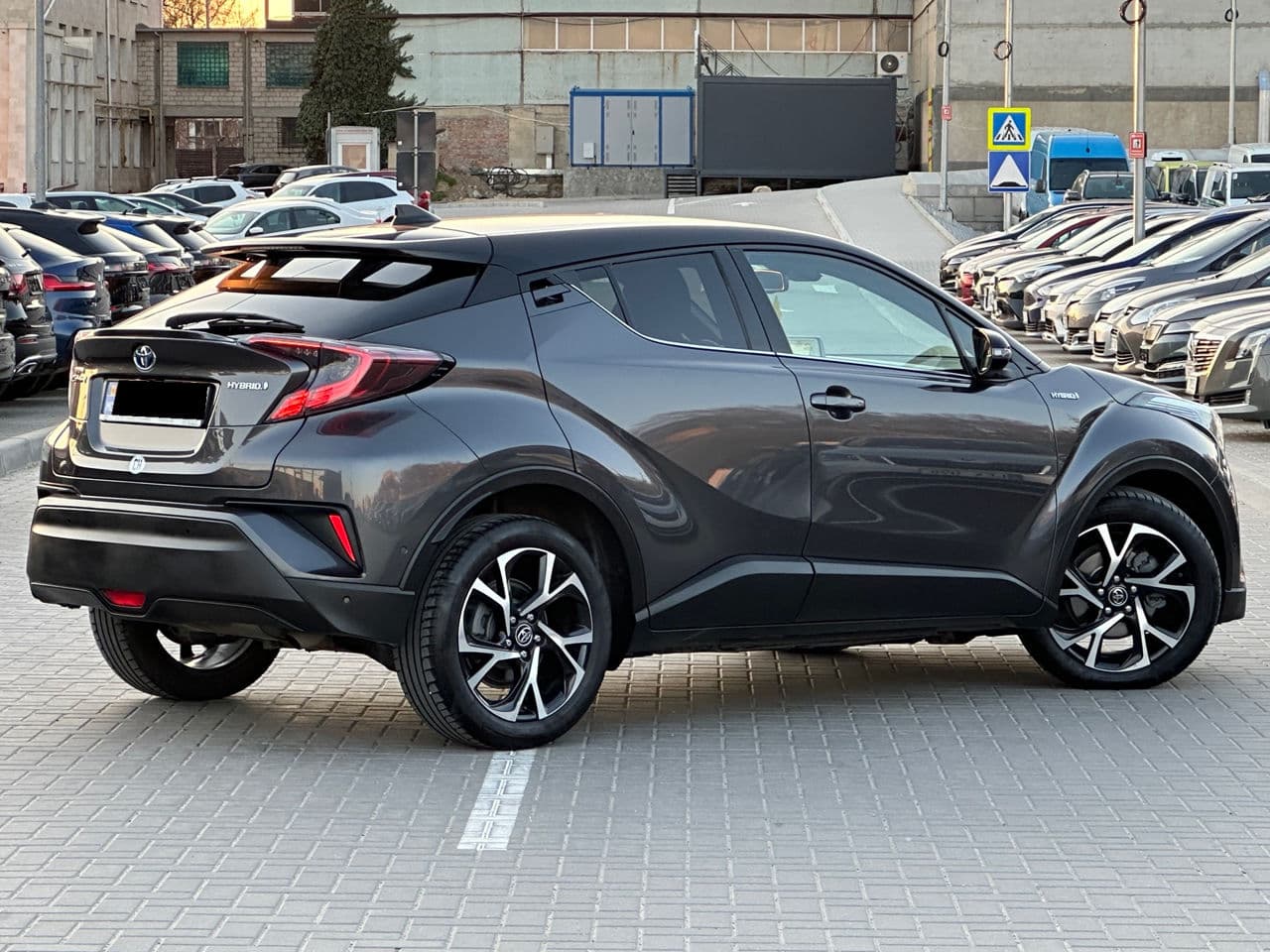 2018 Toyota C-HR — Miniatură 3