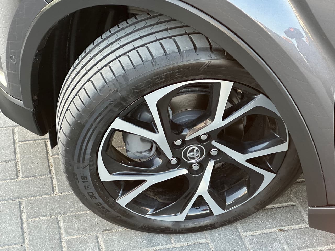 2018 Toyota C-HR — Miniatură 15