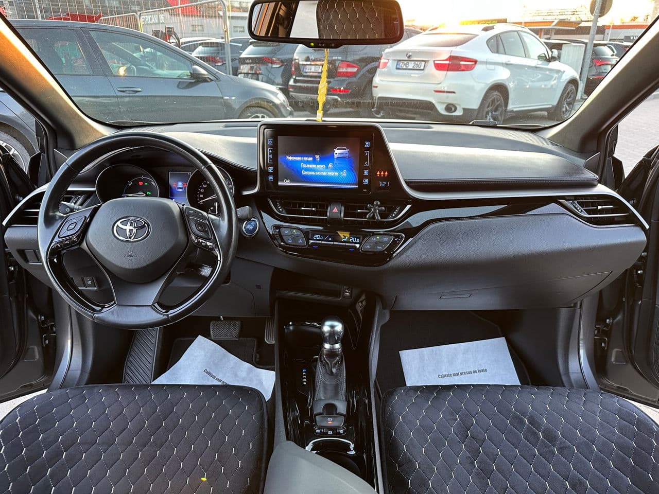 2018 Toyota C-HR — Miniatură 6
